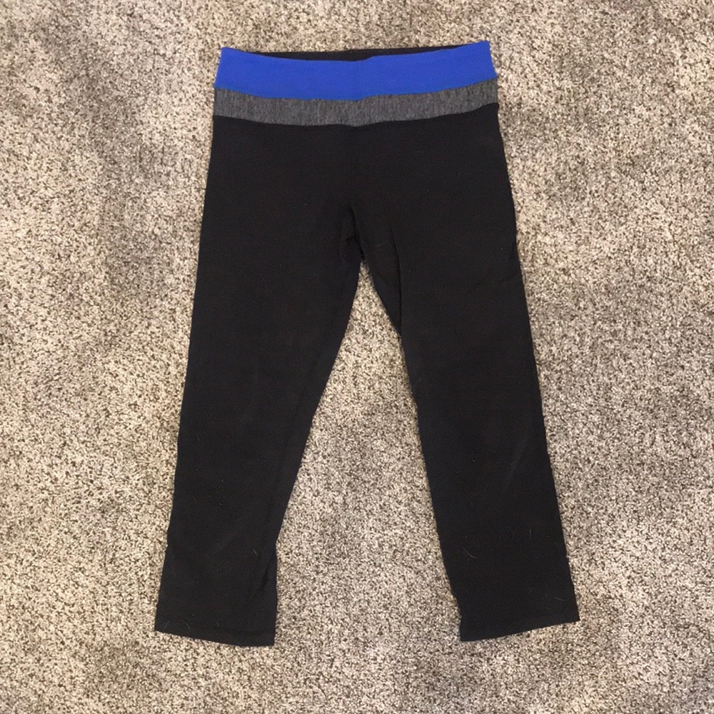 Lululemon capris. Black color. Size 4.